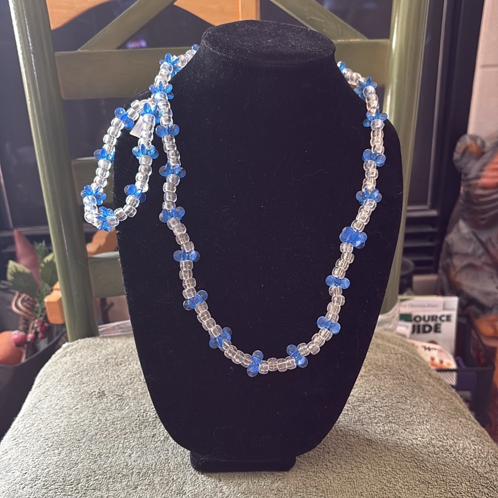 Vintage Clear Plastic Beaded Bracelet/Necklace (set of 2 pairs of earrings) Set - Picture 7 of 16
